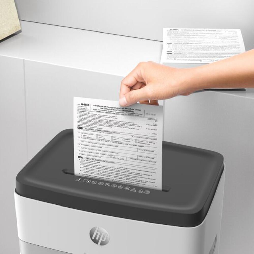 HP OneShred 18CC Cross Cut Paper Shredder | 18-Sheet Capacity | P-4 Security | 25L Bin | Auto Reverse | 450W Motor
