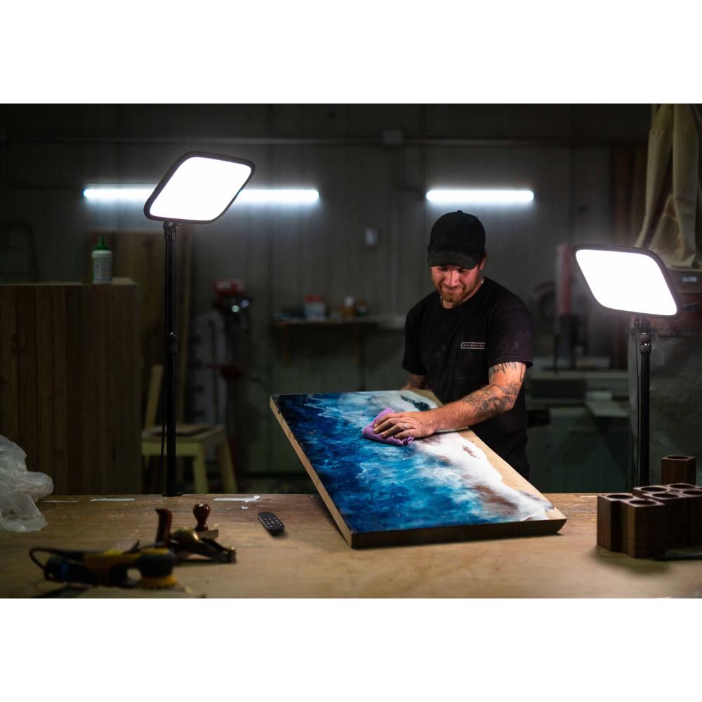 Elgato Key Light | Professional Studio LED Panel | 2800 Lumens | App-Controlled | Wi-Fi Lighting Solution
