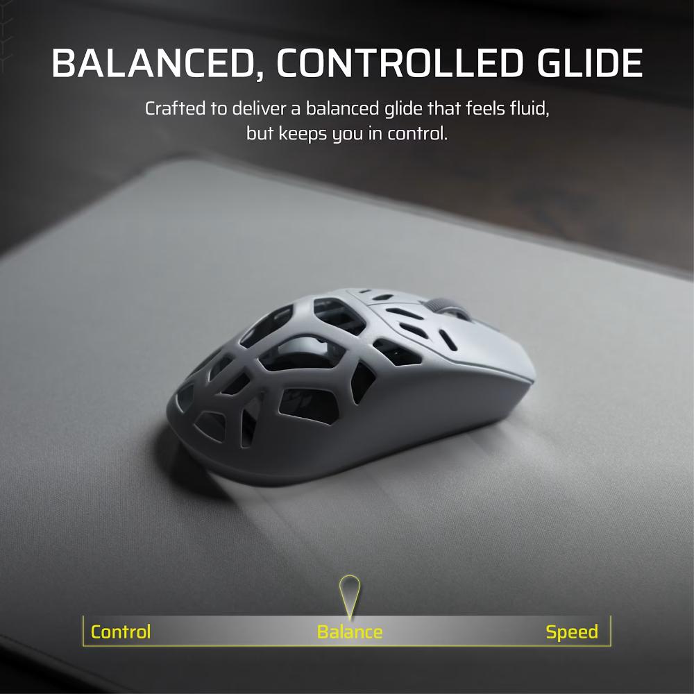 CORSAIR MM Anti-fray Cloth Gaming Mouse Pad – 3XL | Micro-Woven Surface | Anti-Fray Stitched Edges | Natural Rubber Base | Gray