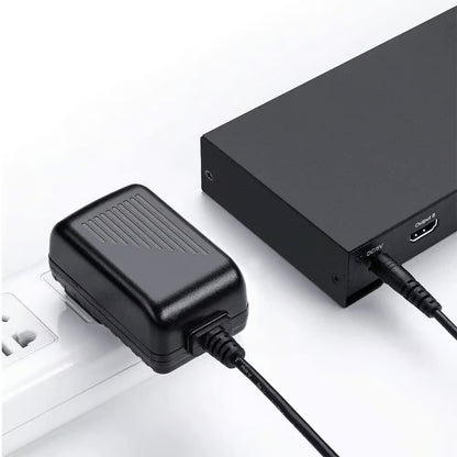 UGREEN 40203 HDMI Amplifier Splitter | 1 In 8 Out, 4K@30Hz, HDMI 1.4, Signal Booster, EU Plug
