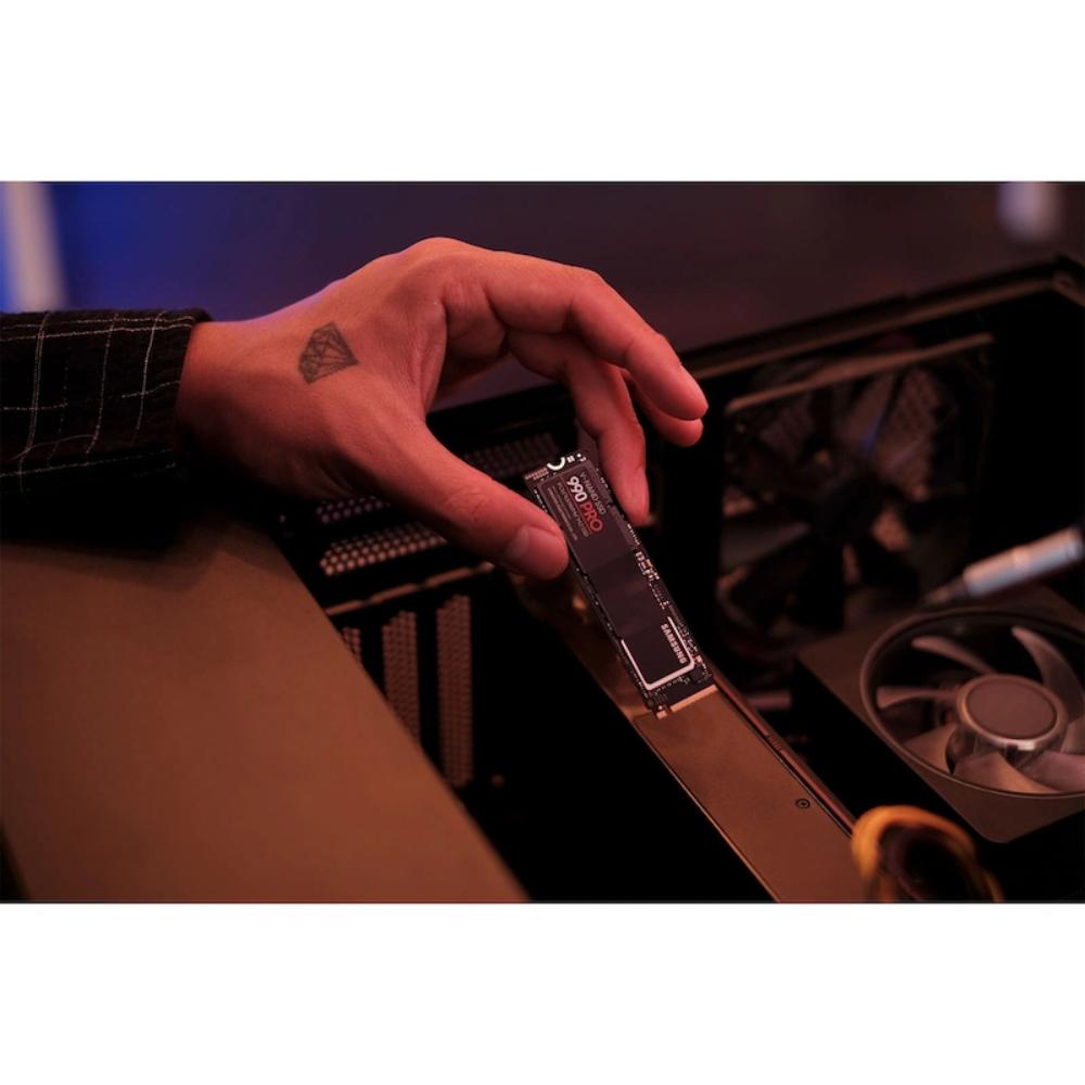 Samsung 990 PRO PCIe 4.0 NVMe M.2 SSD | Up to 7450MB/s Read | 6900MB/s Write | Gen4 High-Performance Storage | 1TB / 2TB / 4TB